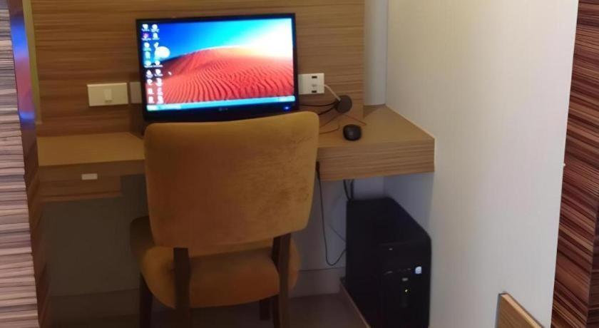 Honey Lodge Pattaya Bagian luar foto