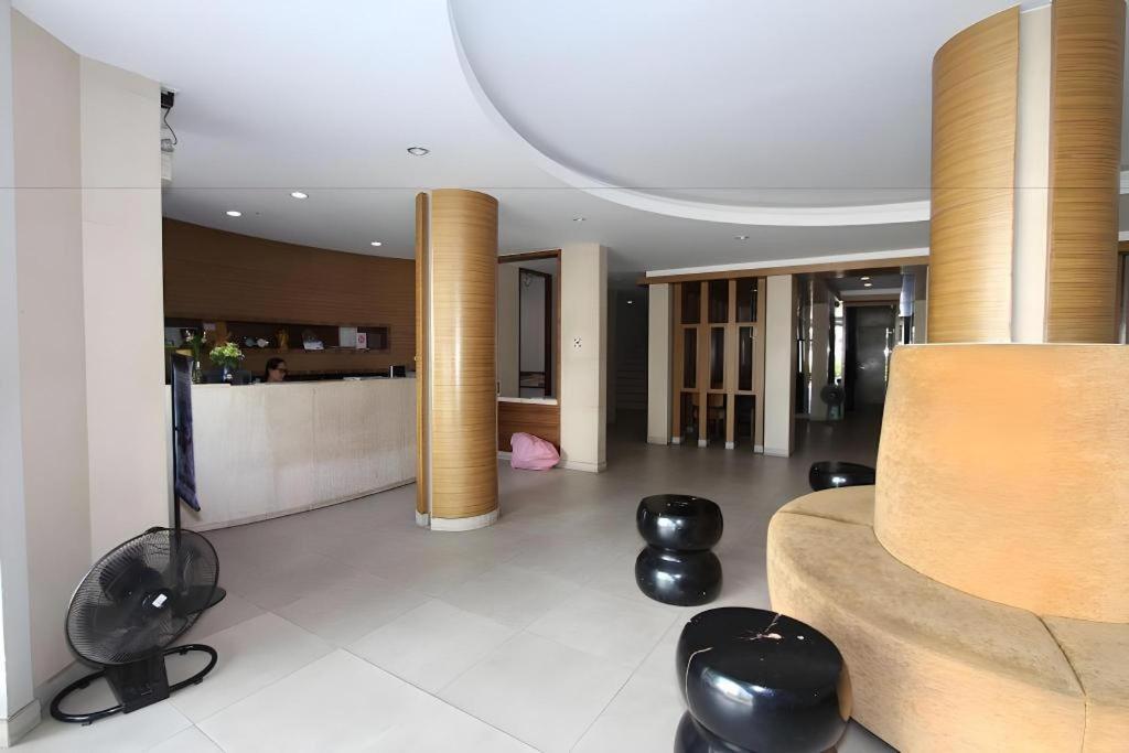 Honey Lodge Pattaya Bagian luar foto